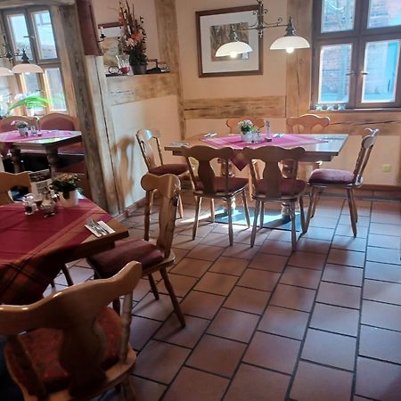 Up Hus Hotel Neuruppin Eksteriør billede