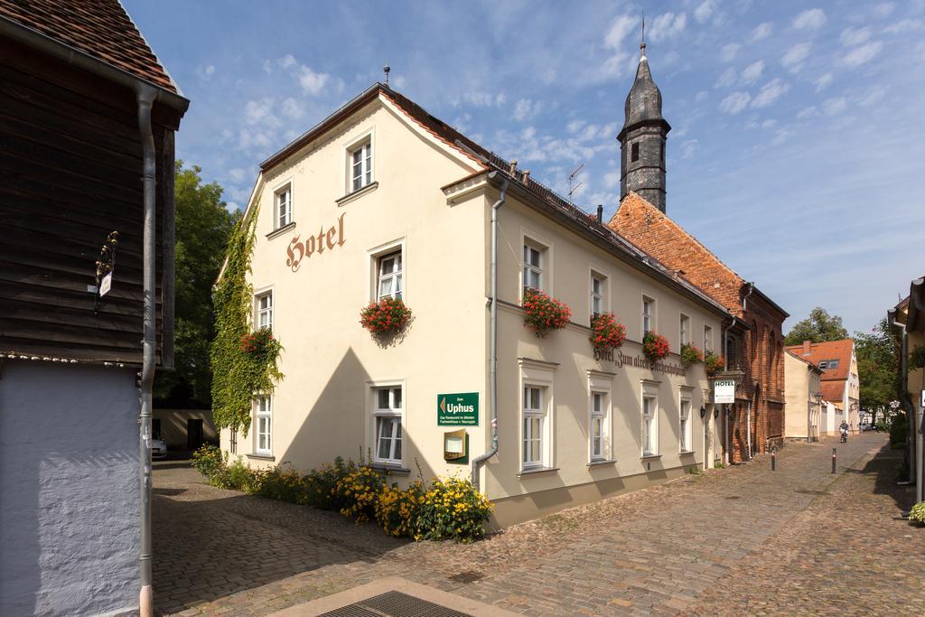 Up Hus Hotel Neuruppin Eksteriør billede