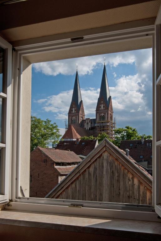 Up Hus Hotel Neuruppin Eksteriør billede