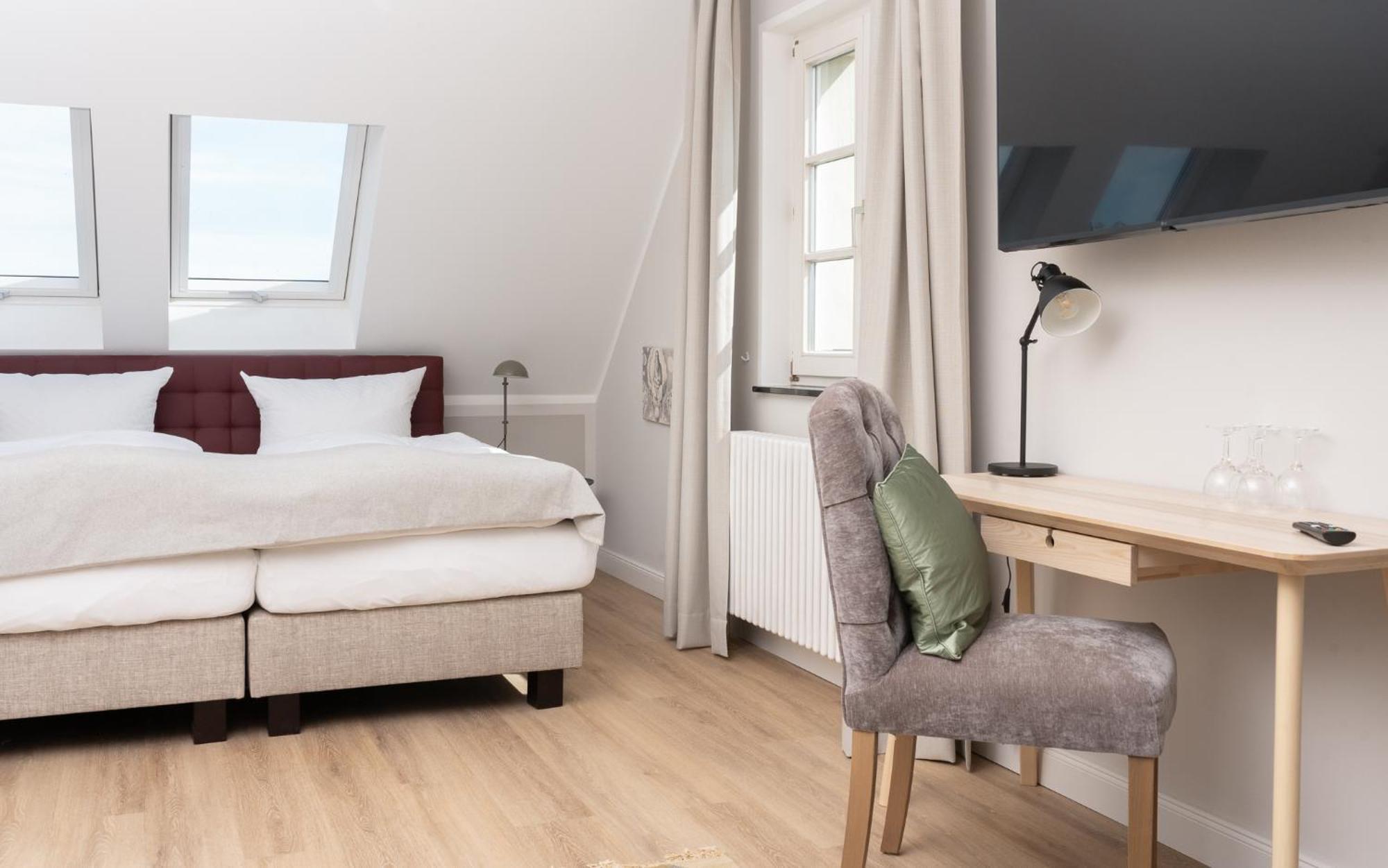 Up Hus Hotel Neuruppin Eksteriør billede